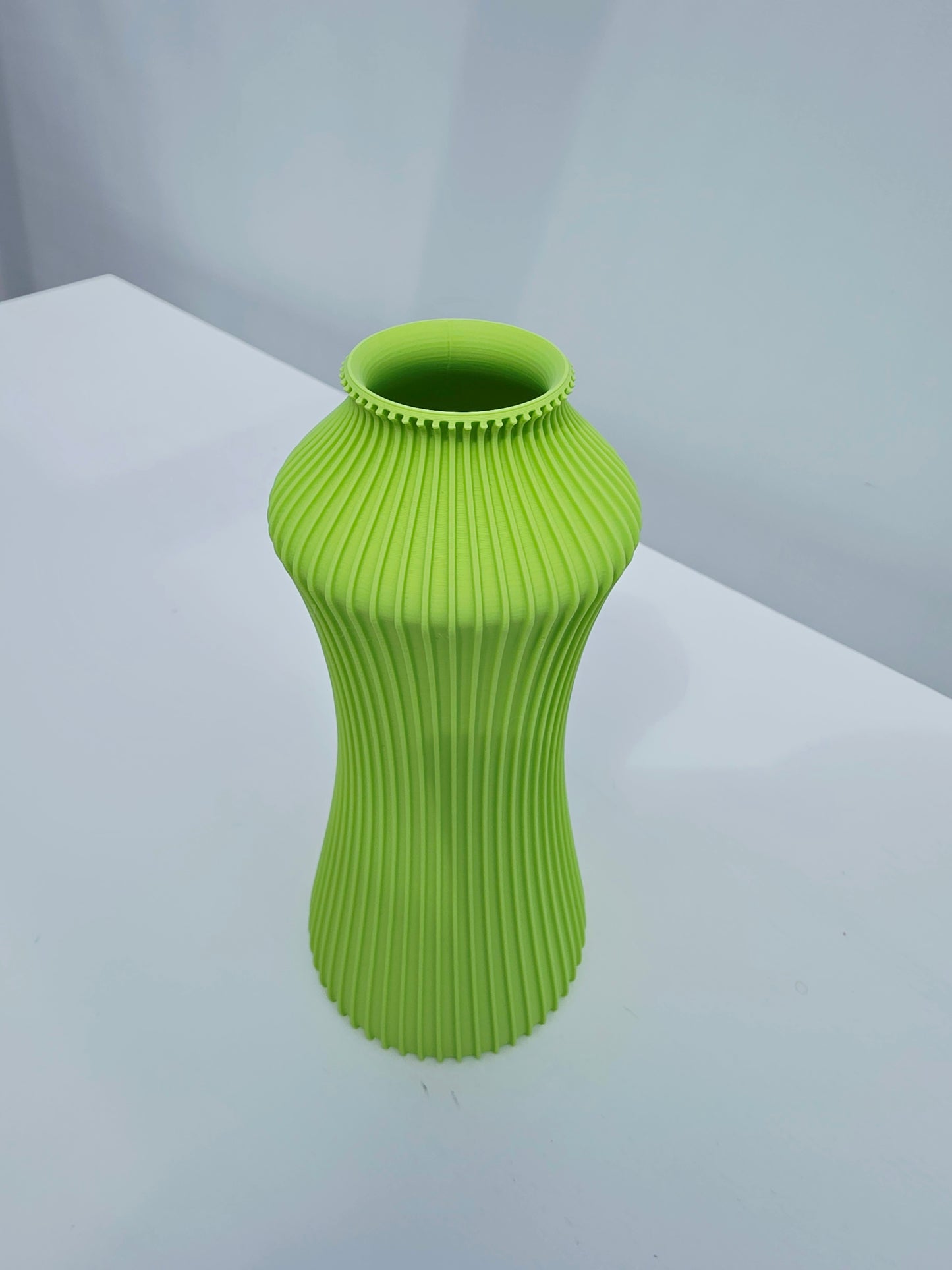 Vasendesign inspiriert von Paris